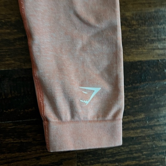 Gymshark leggings XS salmon color - Picture 5 of 7